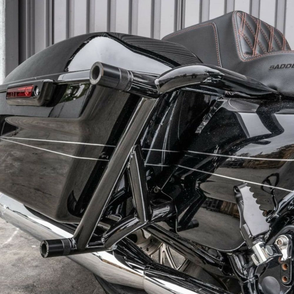 Burly Brand ツーリングモデル用 Brawler リアクラッシュバー ブラック