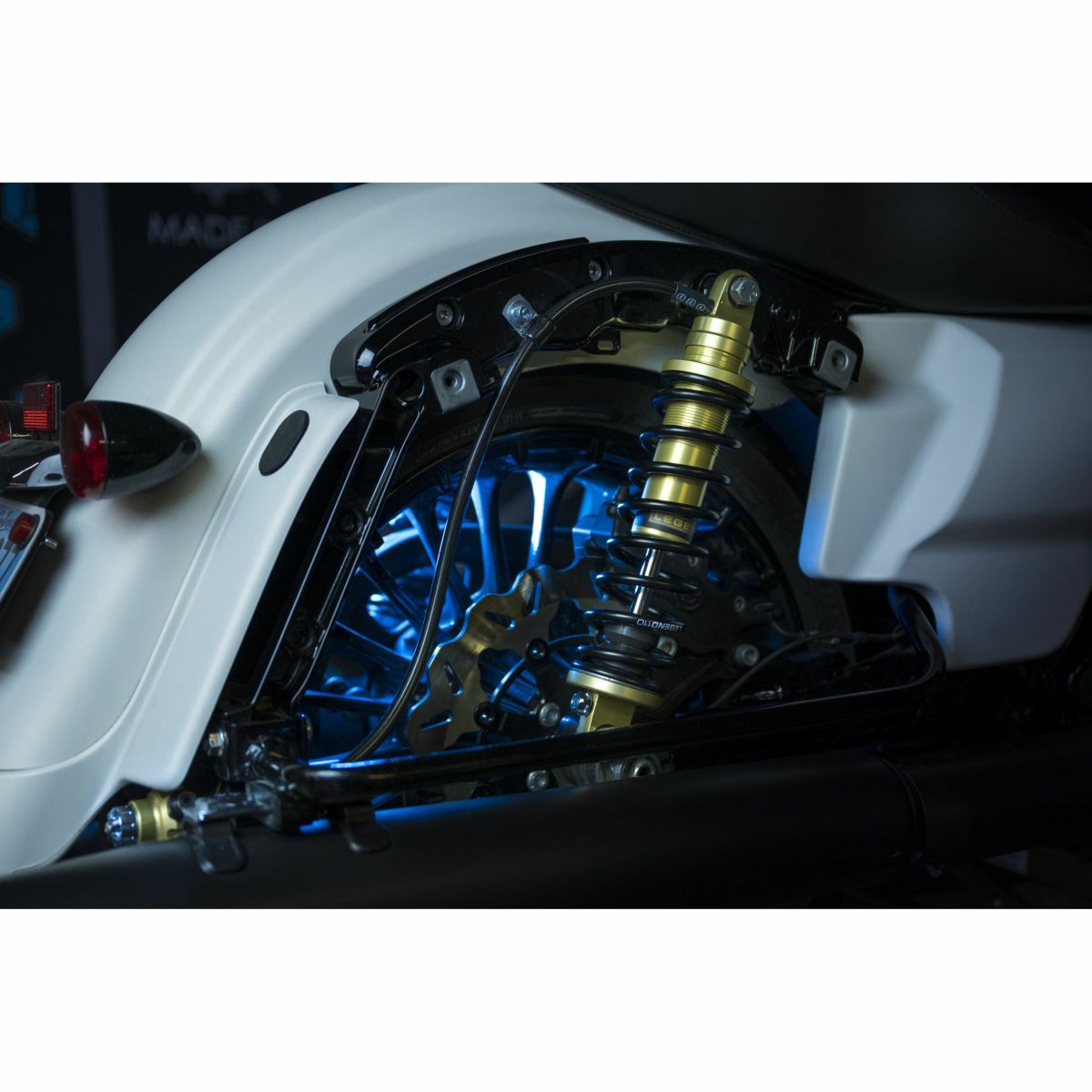 2014以降 ツーリング REVO ARC リモートリザーバー付リアサスペンション 13インチ・ヘビーデューティー (ゴールド)2