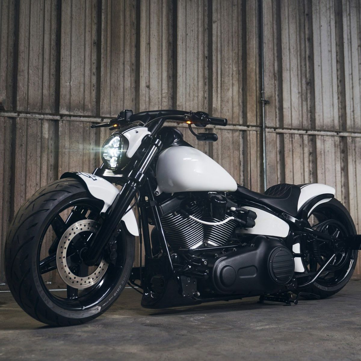 ストレートライズ 2インチ径 ハーレー Tバー 4インチ (サテンブラック)1