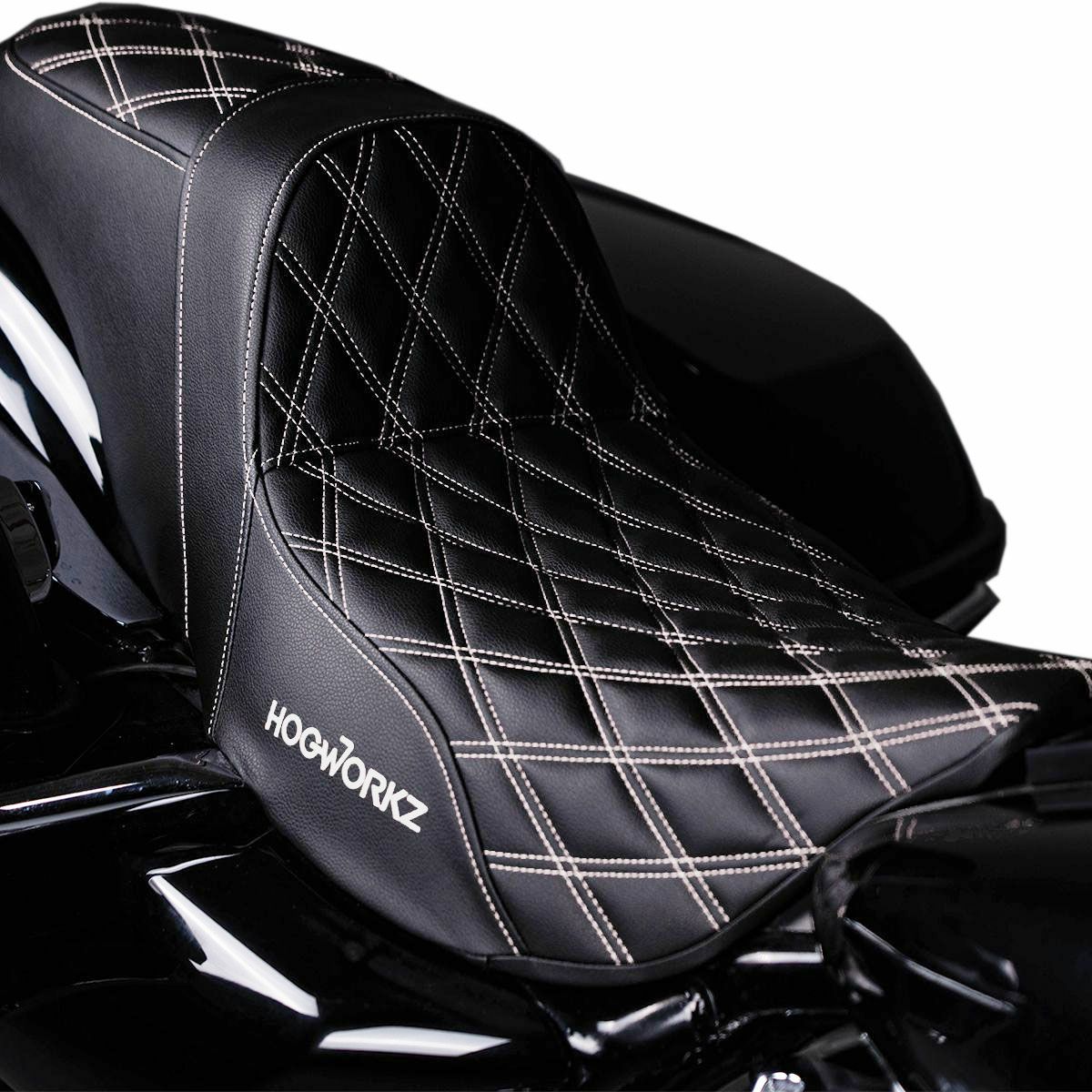 ハーレー ツーリングモデル RISE UP シート ダブルダイアモンド シルバーステッチ Hog Workz（ホグワークズ）