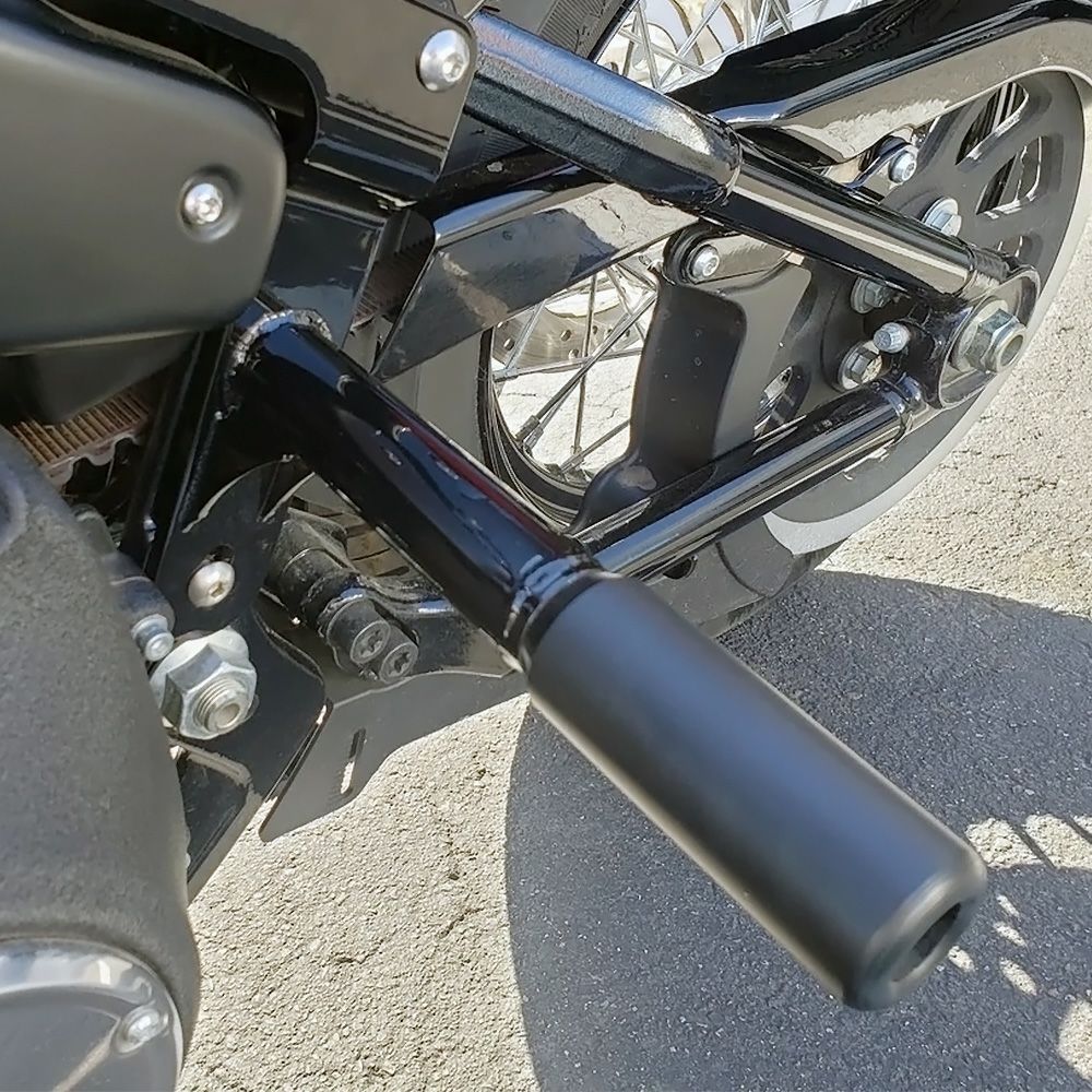 M8ソフテイル リアクラッシュバー ブラック Dean Speed 画像1