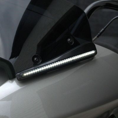 2024以降 FLTRX ウインドシールド トリムライト
