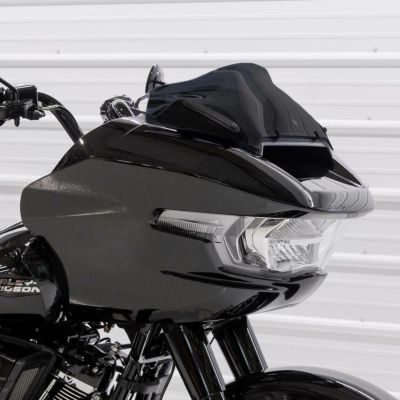 2024以降 ロードグライド 8インチ スポーツウィンドシールド (ブラック) クロックワークス