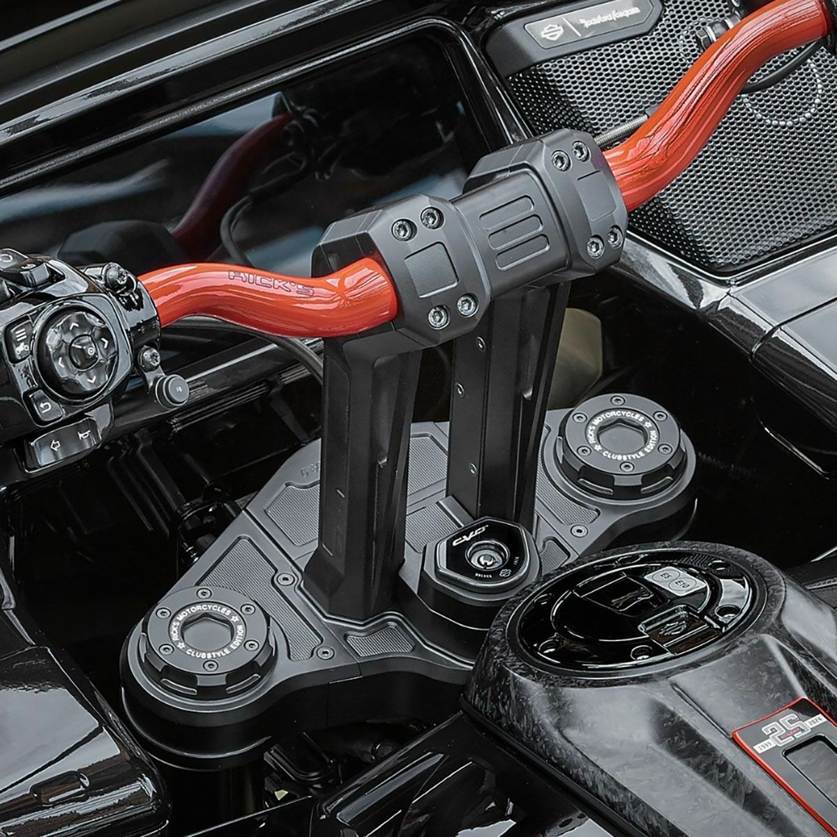 2024以降 ロードグライド クラブスタイル 11.5インチライザー/トリプルツリーカバーキット