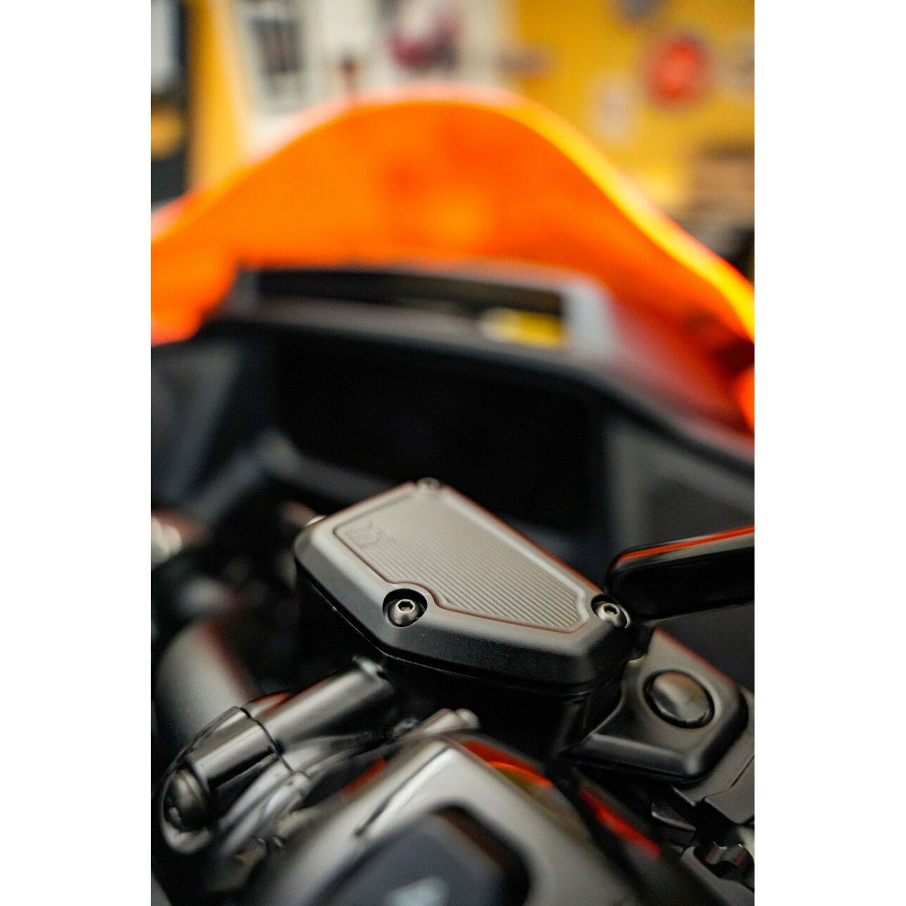 2024以降 ツーリング マスターシリンダーカバー (ブラック)2