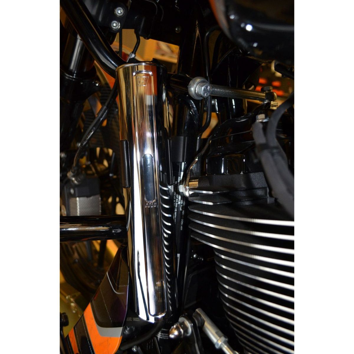 2024以降 ツーリング ウォーターリザーバーカバー (クローム)1