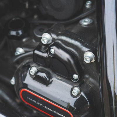 2024 ロードグライド、ストリートグライド、2023～2024 CVOロードグライド/ST、CVOストリートグライド ギアポジションセンサーカバー (ブラック) ホフマンデザイン