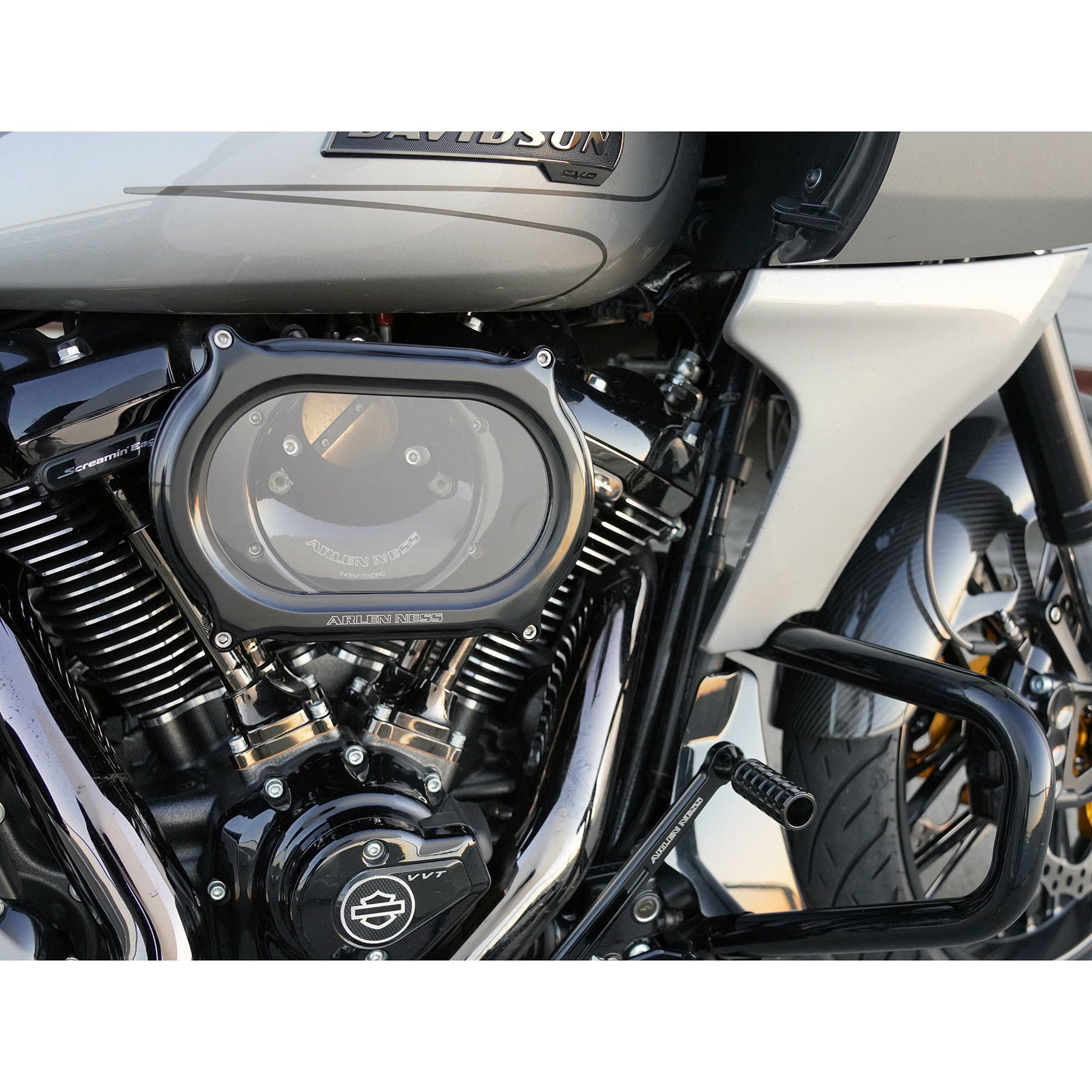 ツインカム ツーリング、ソフテイル、ダイナ ケーブルスロットル用 ステージ2 メソッド・オーバルエアクリーナー (ブラックコントラスト)2