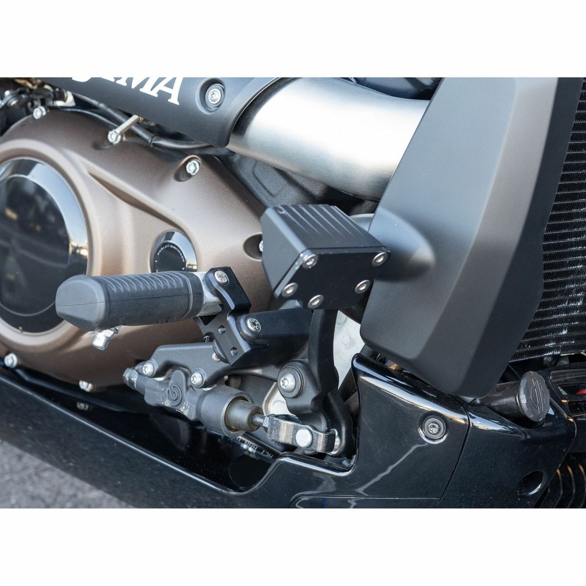 2021以降 スポーツスターS ステップアップ ブラケット2