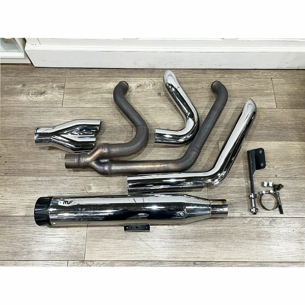 アレンネス 跨ぐ MAGNAFLOW マグナフロー ハーレー ソフテイル
