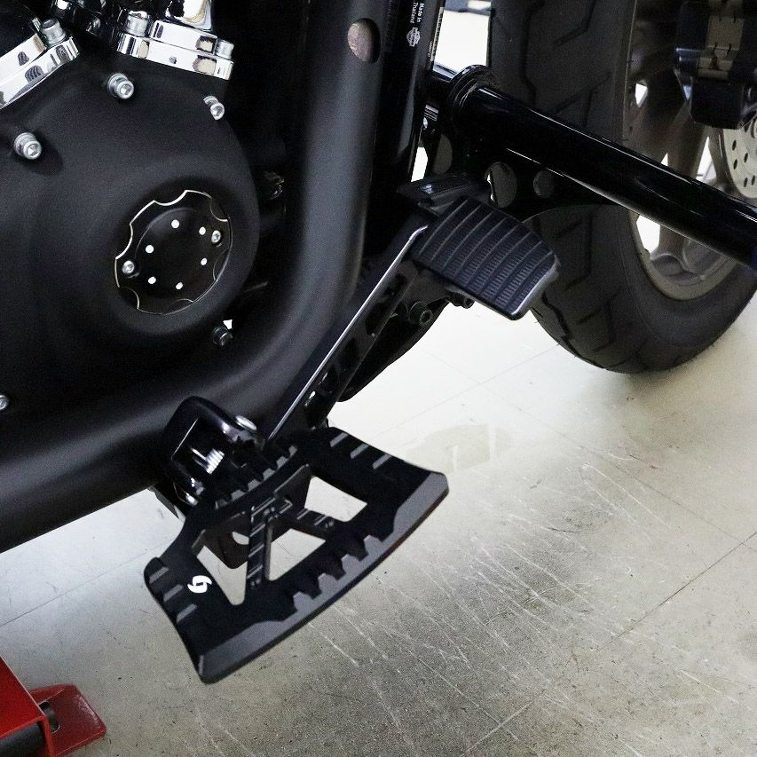 M8 ソフテイル リアブレーキレバーキットV2 Aタイプ (ブラック)