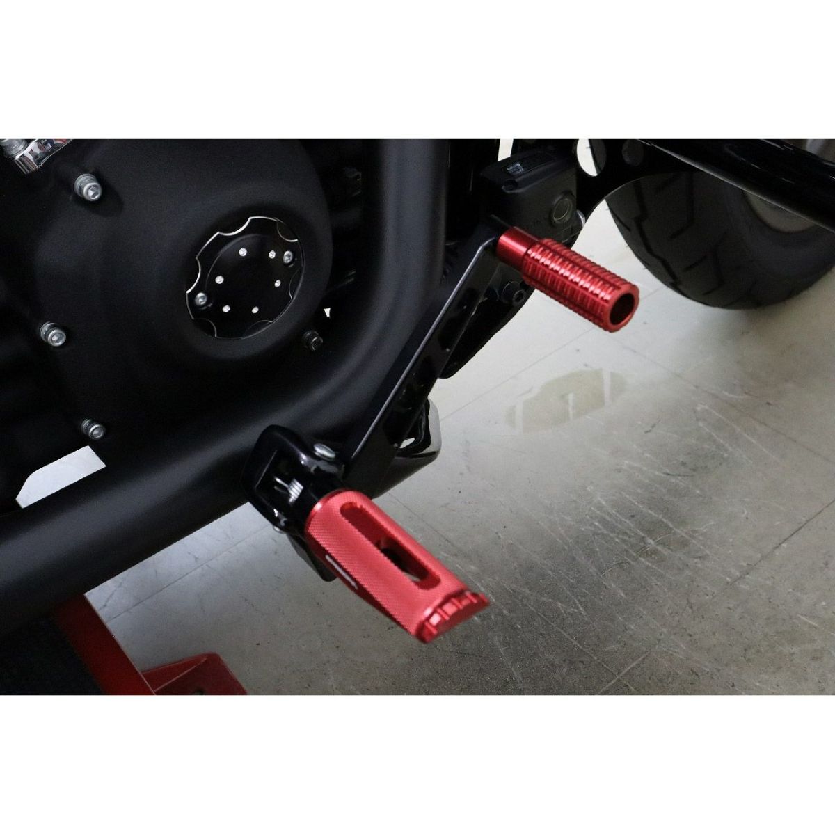 M8 ソフテイル リアブレーキレバーキットV2 Cタイプ (レッド)2