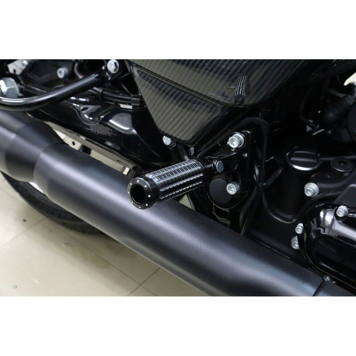  ハーレー アルミフットペグ タイプ1 (コントラストカラー)2