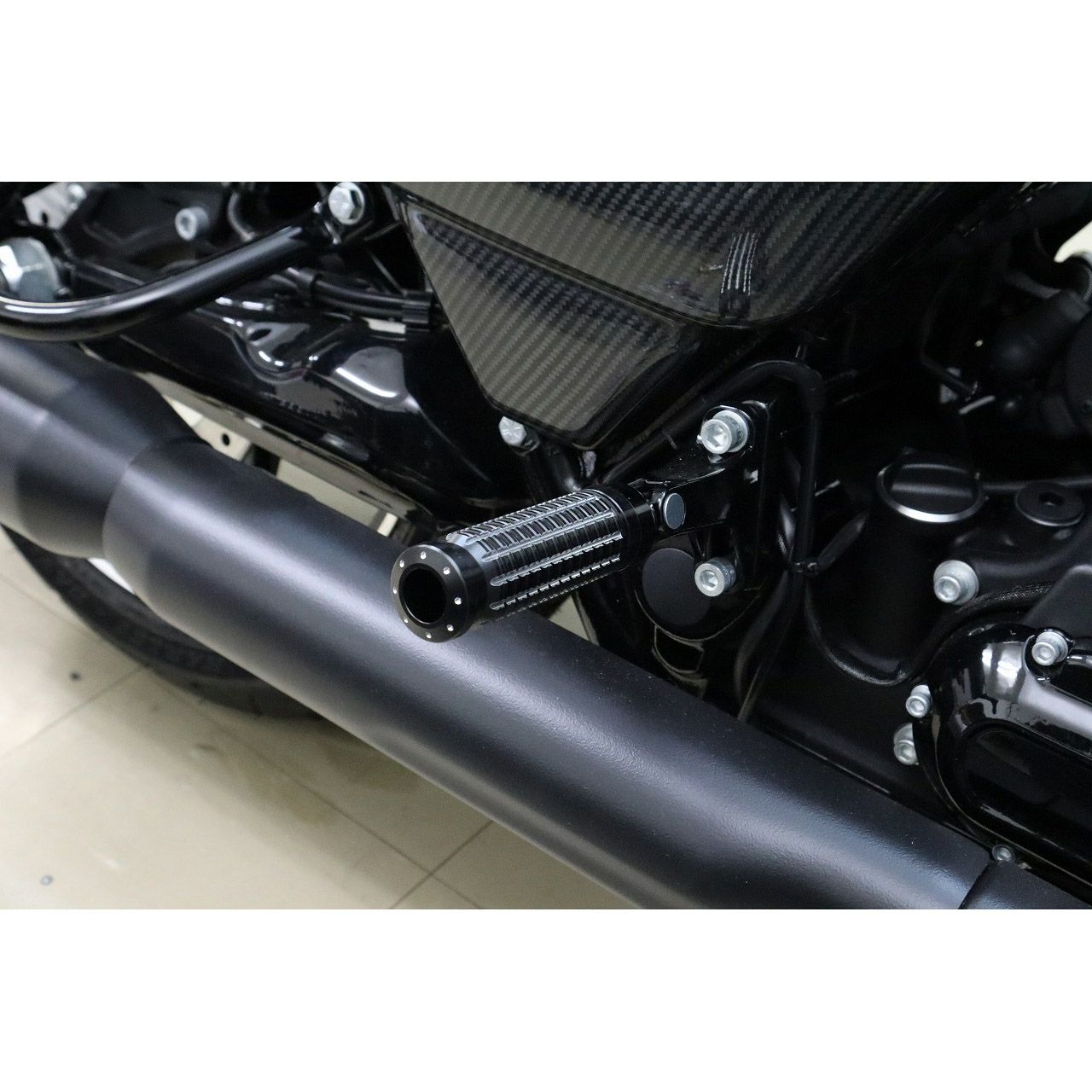  ハーレー アルミフットペグ タイプ1 (コントラストカラー)2