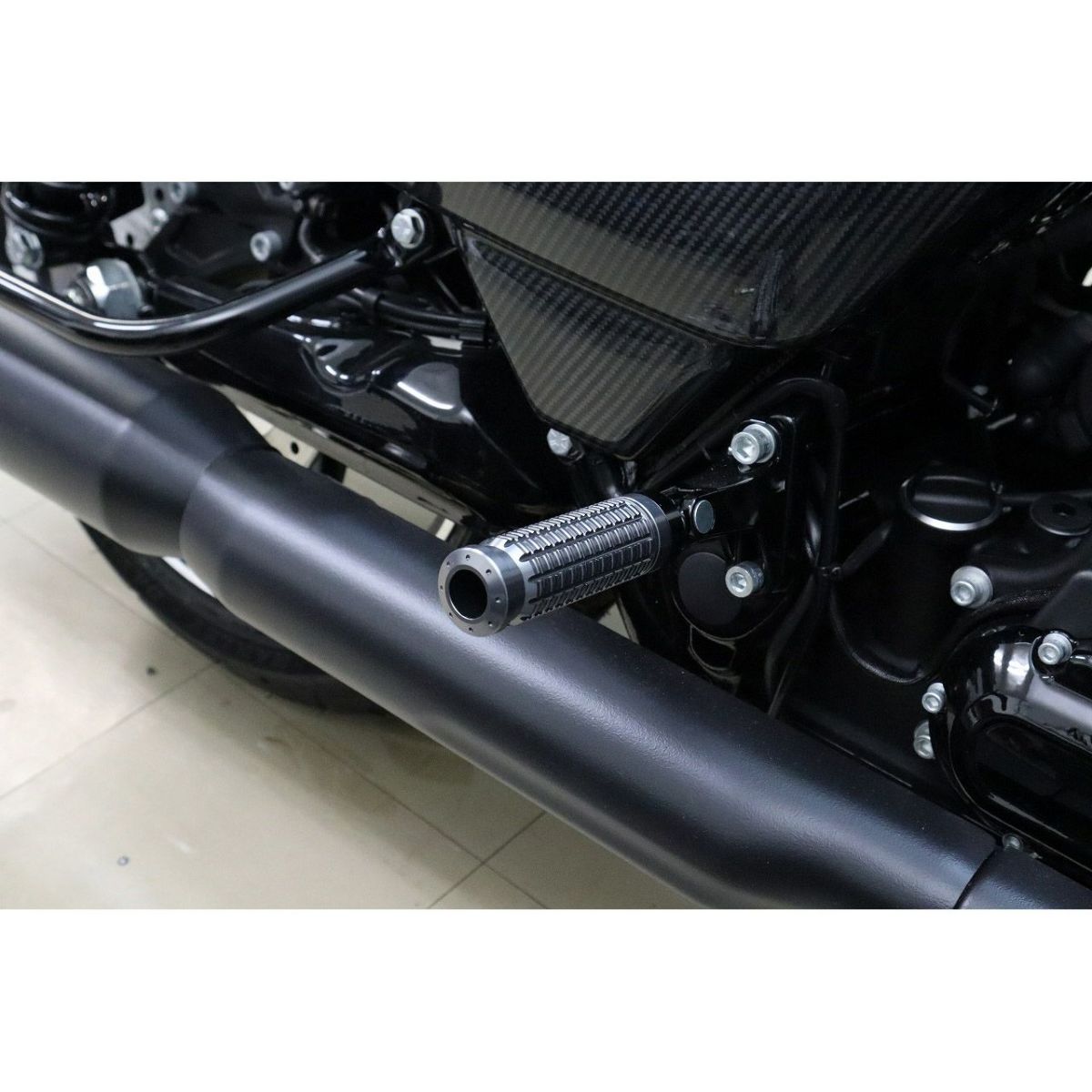 ハーレー アルミフットペグ タイプ1 (チタン)2