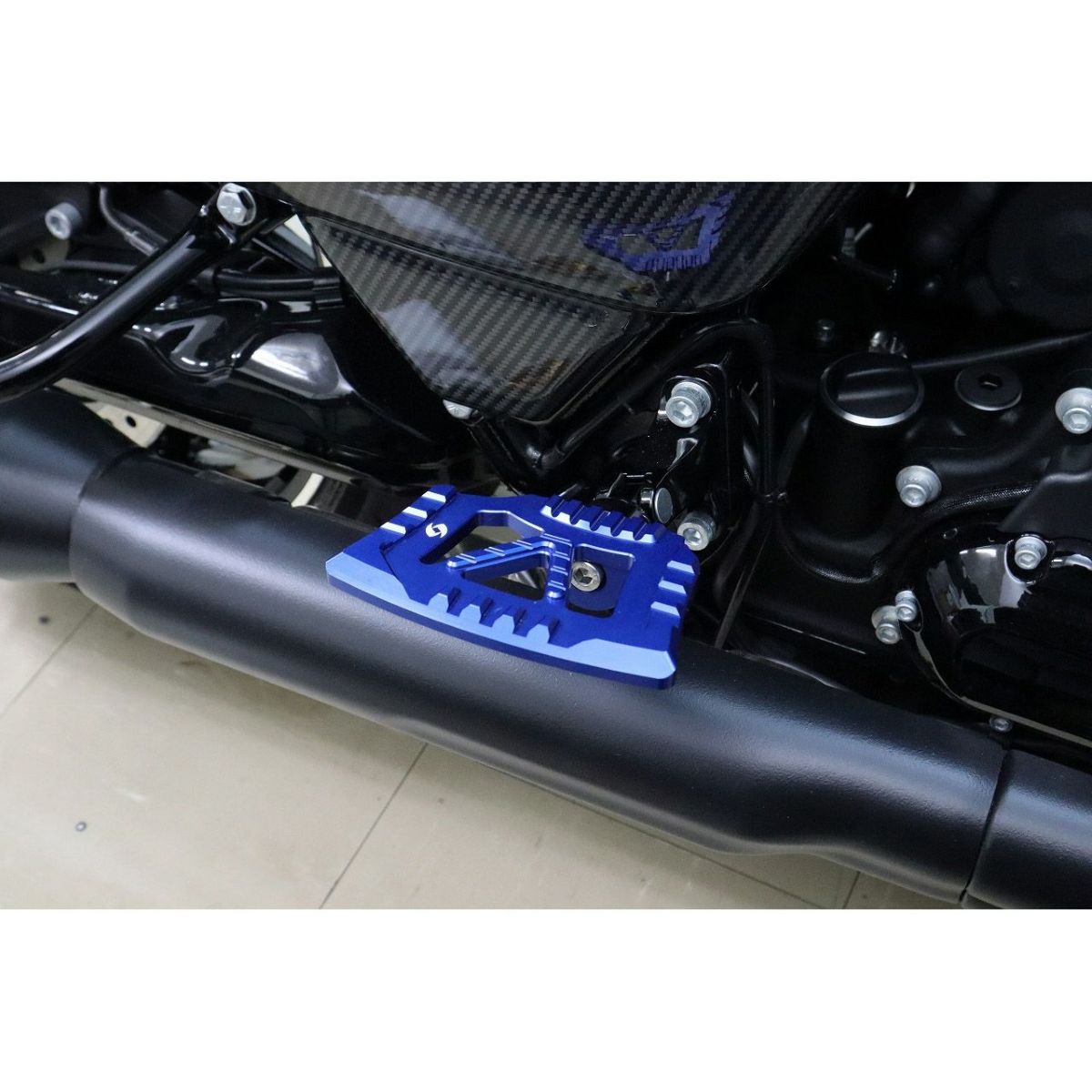 ハーレー アルミ ミニフットボード (ブルー)2