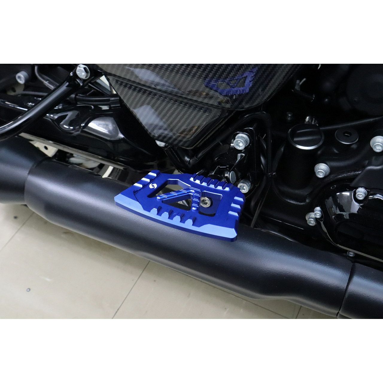 ハーレー アルミ ミニフットボード (ブルー)2