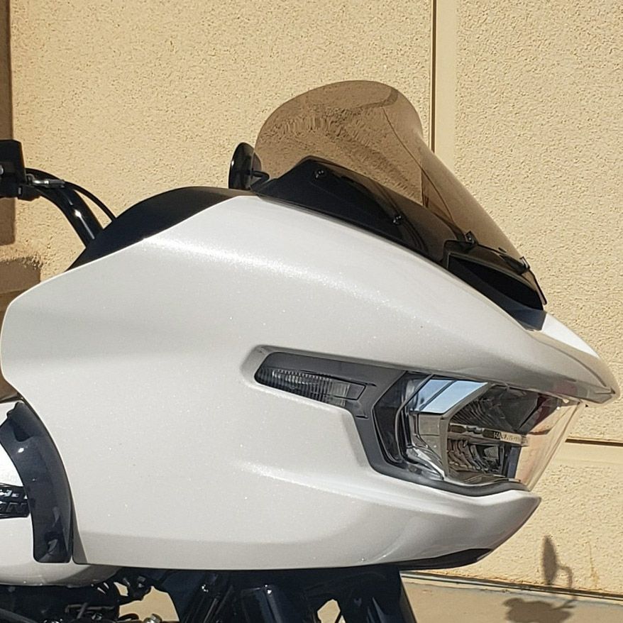 2024以降 ロードグライド 10.5インチ ウィンドシールド (ライトスモーク)