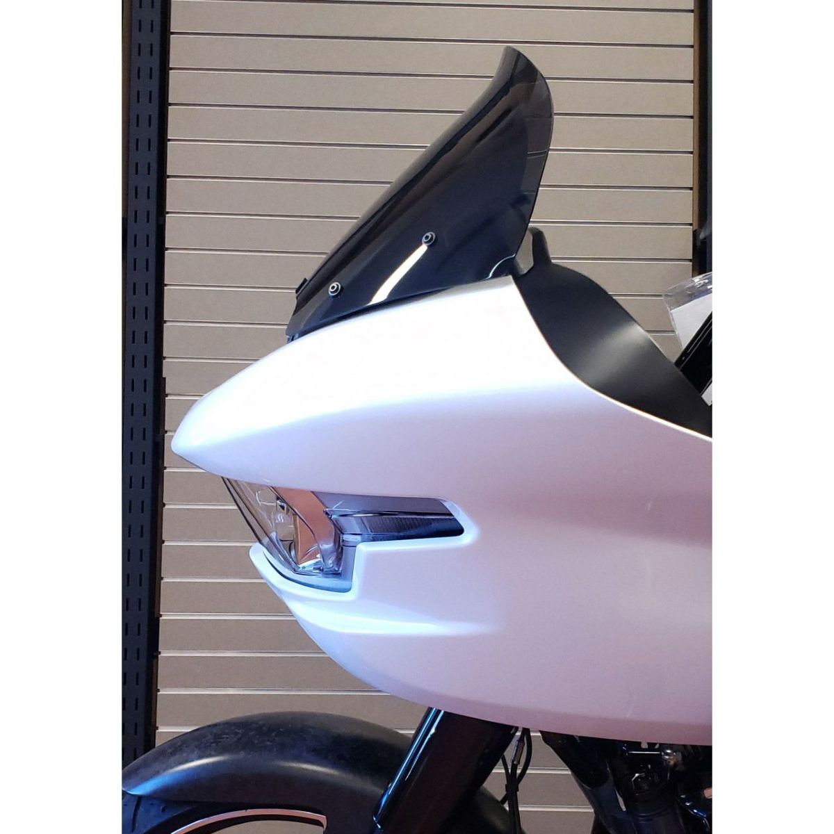 2024以降 ロードグライド 12.5インチ ウィンドシールド (ダークスモーク)1