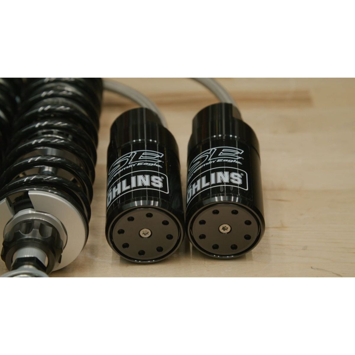 2024以降 ツーリング スクリーミンイーグル/オーリンズ リモートリザーバー付リアサスペンション (ブラック)2