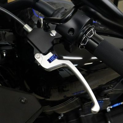 M8ソフテイル アルミ アジャスタブルレバーセット スタンダードタイプ (シルバー/ブルー) スピードラ