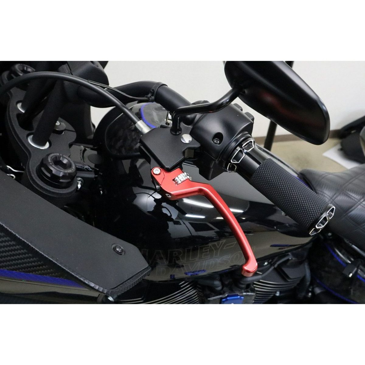 M8ソフテイル アルミ アジャスタブルレバーセット スタンダードタイプ (レッド/シルバー)2