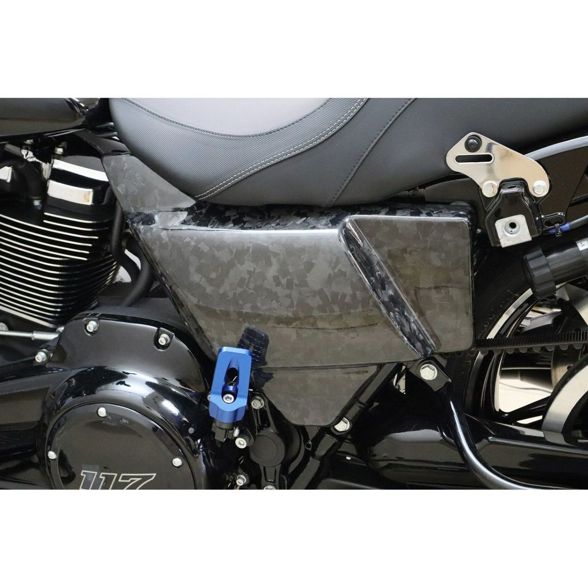 2024以降 ツーリング ドライカーボン・サイドカバーセット (フォージド/艶消し)3