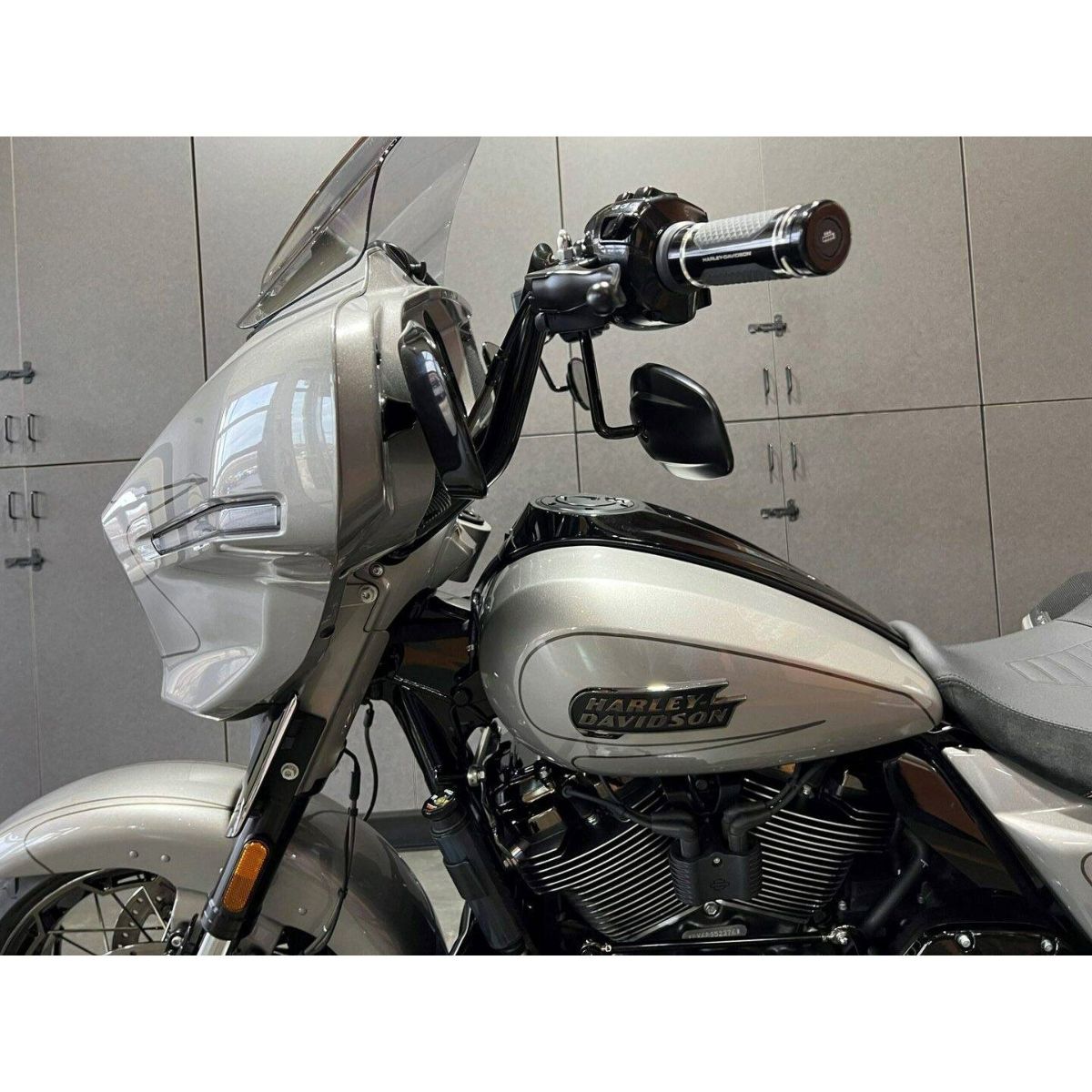 EZインストール 1-1/4インチ径ポインテッドトップ・ハンドルバー 12インチ (グロスブラック)4