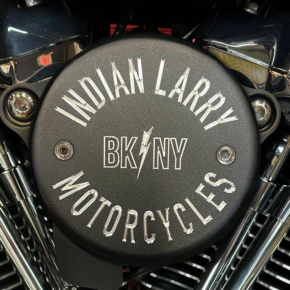 ステルスエアクリーナー用 BK/NY ロゴデザイン カバー マットブラック Indian Larry Motorcycles