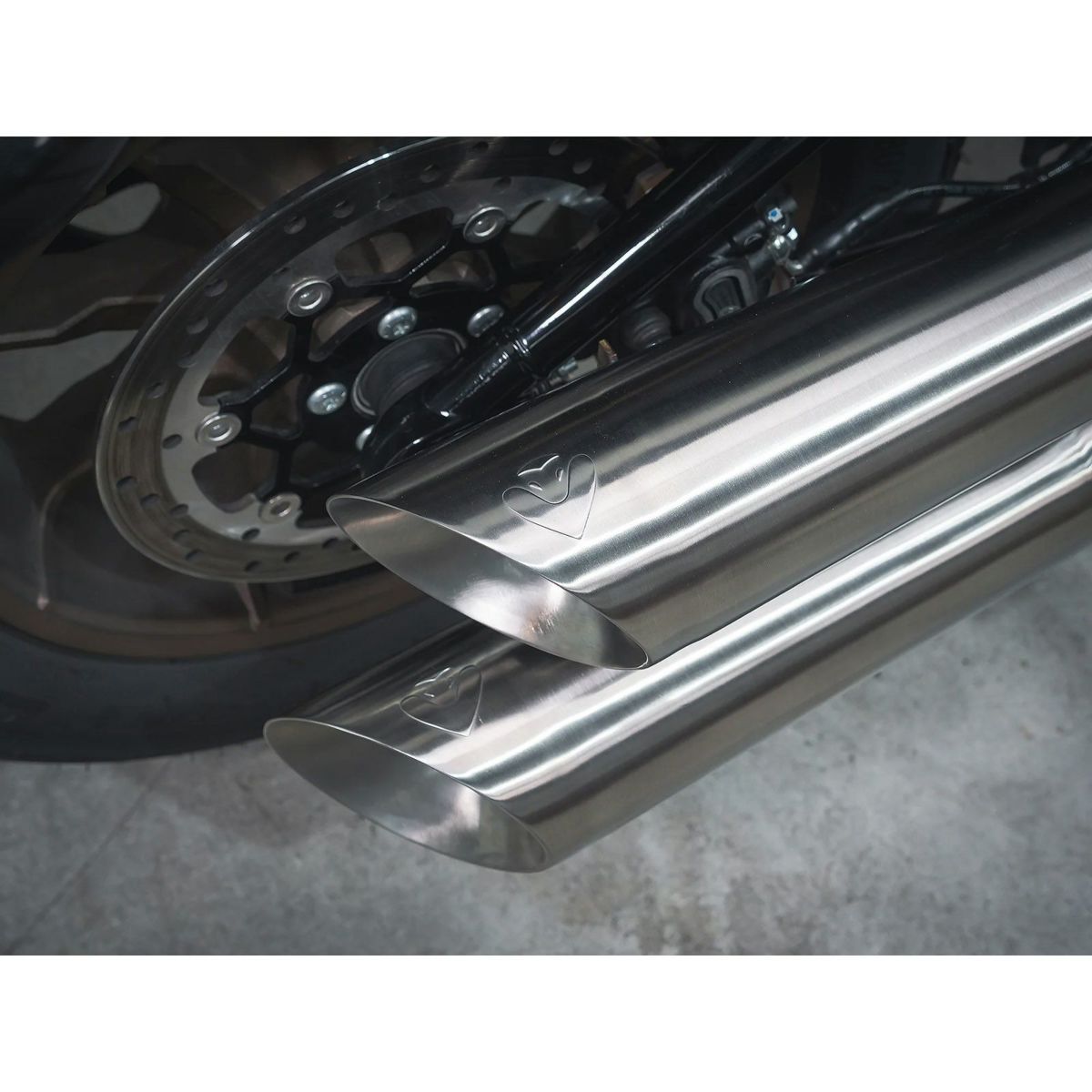 M8 ブレイクアウト、ファットボーイ ショットガン 2-2 フルエキゾーストマフラー (ポリッシュ)6