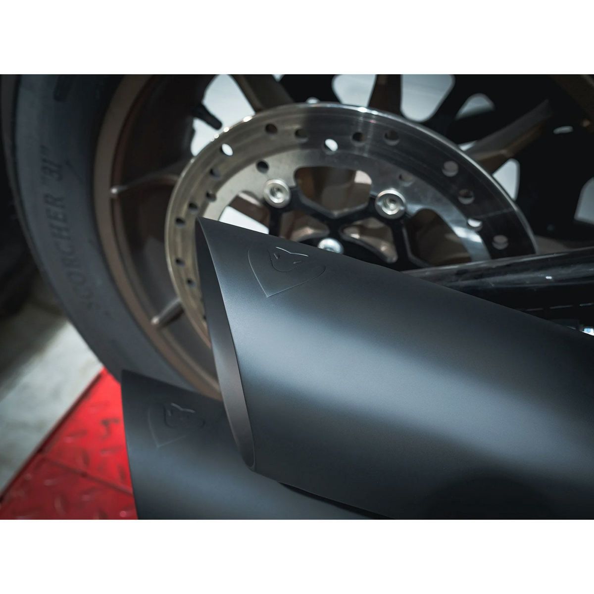 M8 ブレイクアウト、ファットボーイ ショットガン 2-2 フルエキゾーストマフラー (ブラック)5