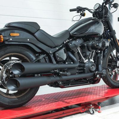 M8 ストリートボブ、ローライダー/S、スタンダード ショットガン 2-2 フルエキゾーストマフラー (ブラック) コブラスポーツ