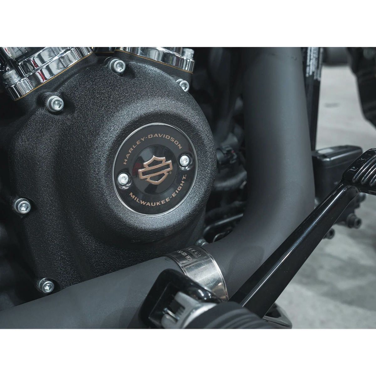 M8ソフテイル ヴェノム GPスタイル 2-1 フルエキゾーストマフラー4