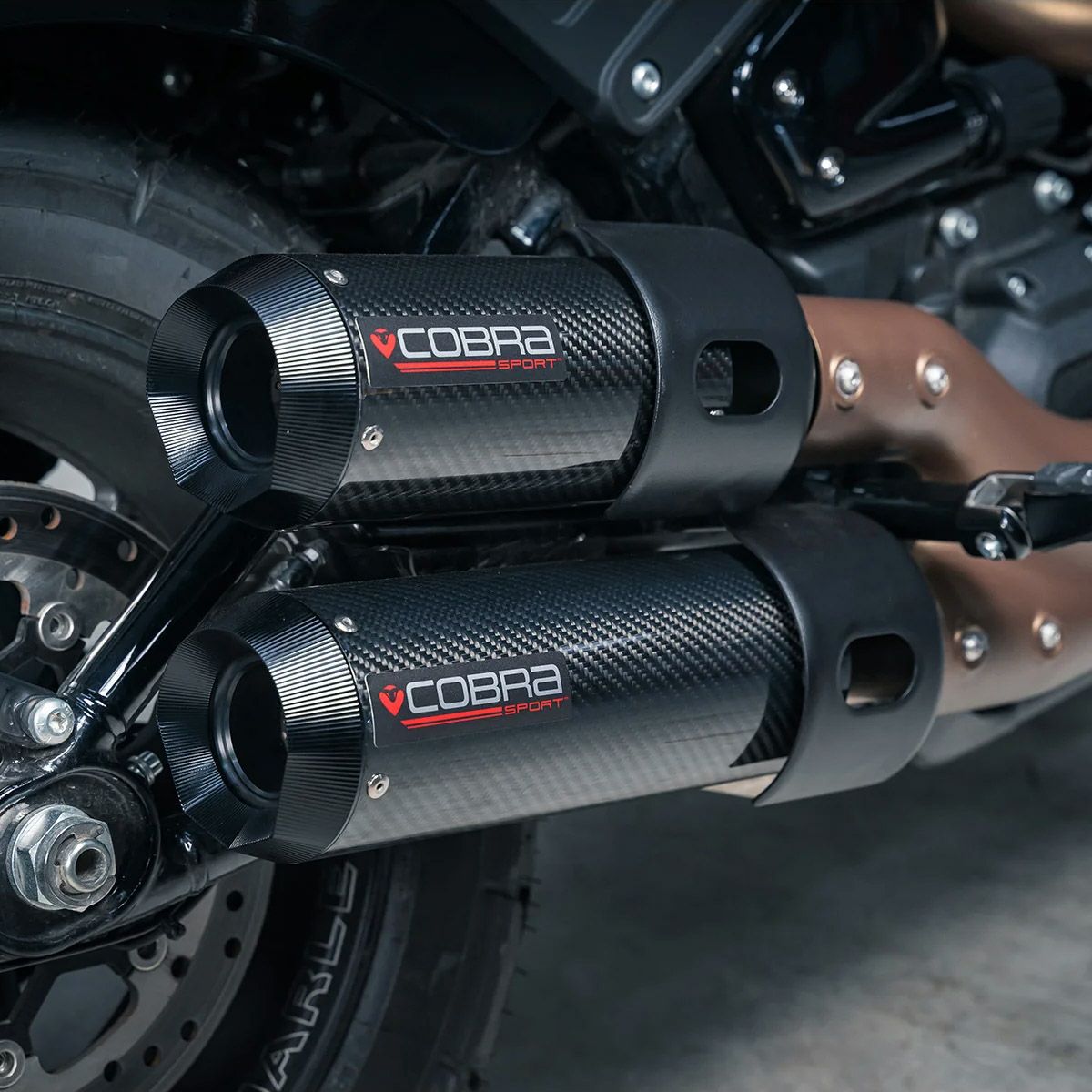  2021～2024 M8 ファットボブ スリップオンマフラーセット (カーボン)