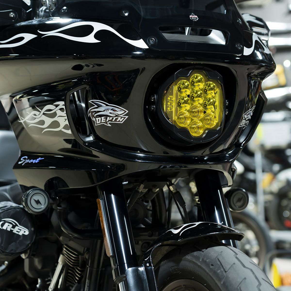  ローライダーST ゴールドトゥース・パフォーマンスLEDヘッドライト4