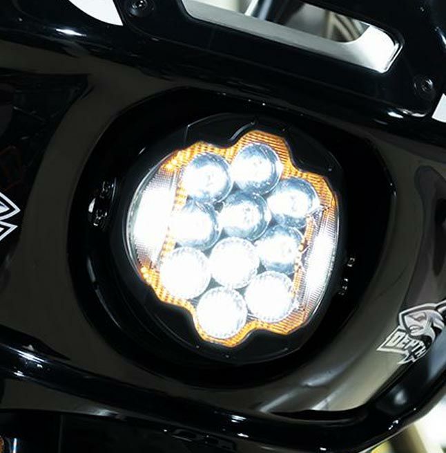 ローライダーST シルバートゥース・パフォーマンスLEDヘッドライト