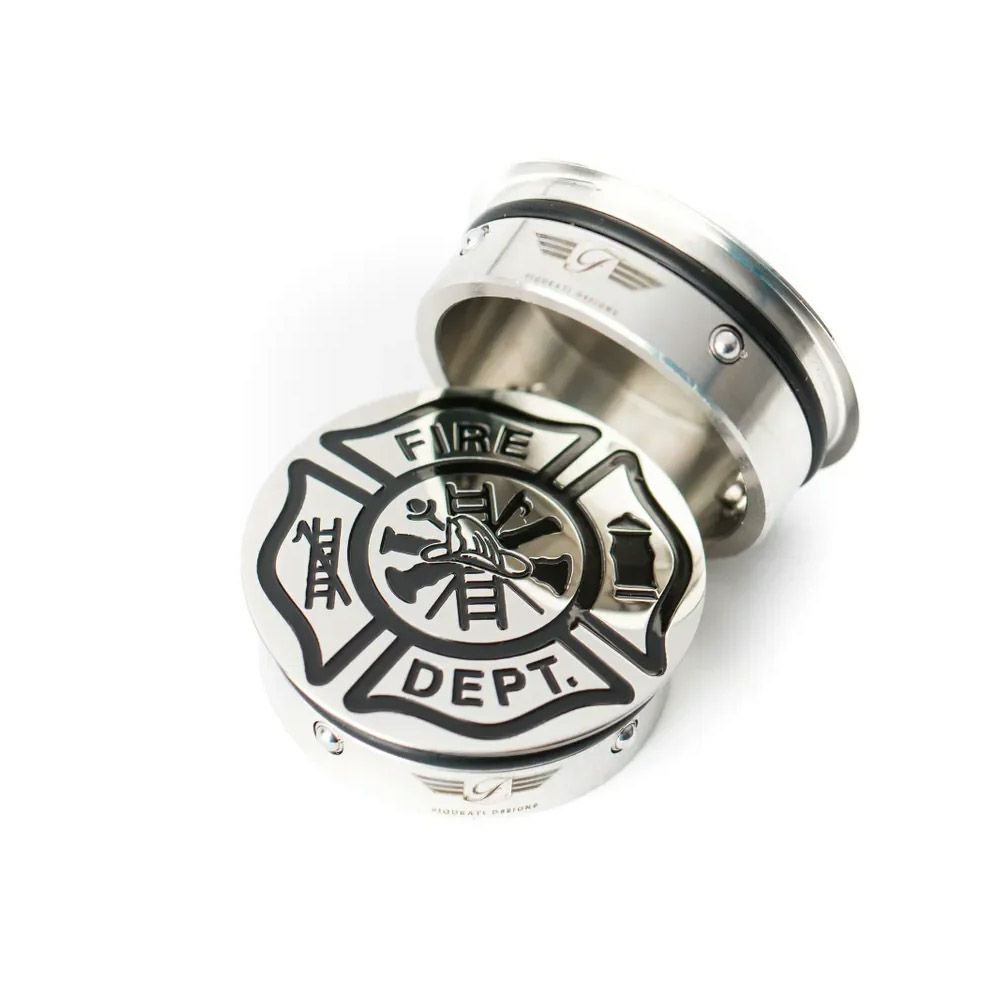 ツーリング、トライク スイングアーム ピボットカバー 消防士マルタクロスデザイン (シルバー)