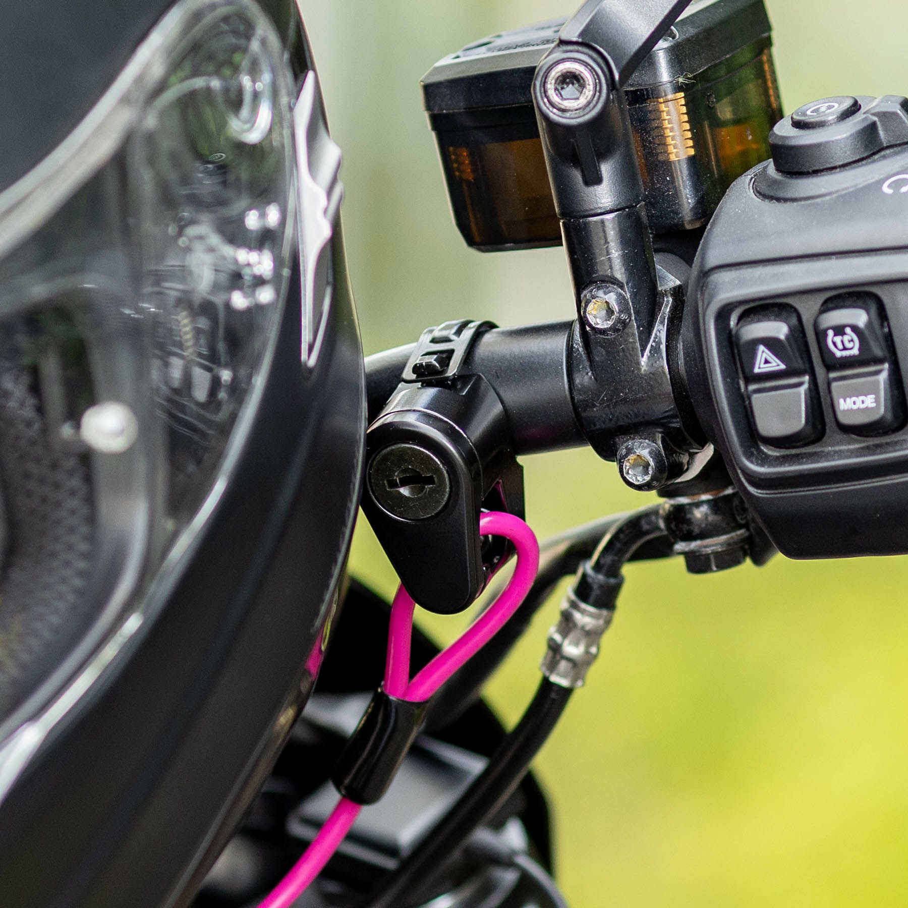 ネクストレベル ハンドルバー パーチクランプ ヘルメットロック