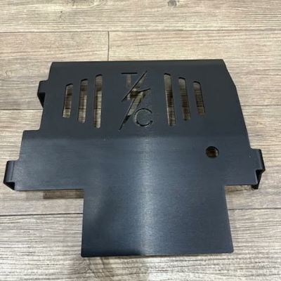 【中古】TSC-3030-1 2024以降 ツーリング アルミスキッドプレート (ブラック) スラッシンサプライ(THRASHIN SUPPLY)