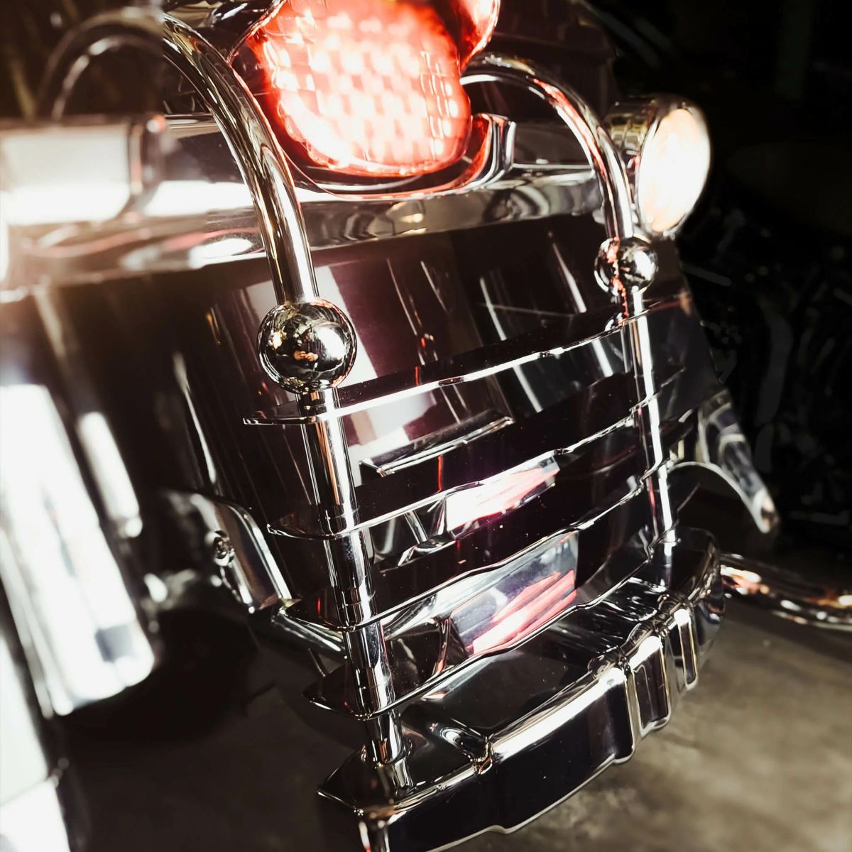 1994～2008 ロードキング エルレイ・チーズグレイター リアバンパー クローム