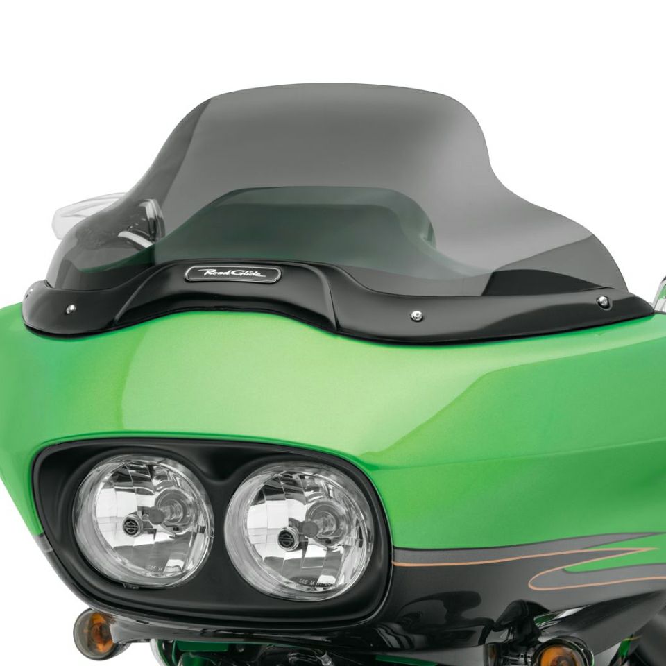 ロードグライド・ウインドシールドトリム　グロスブラック-02