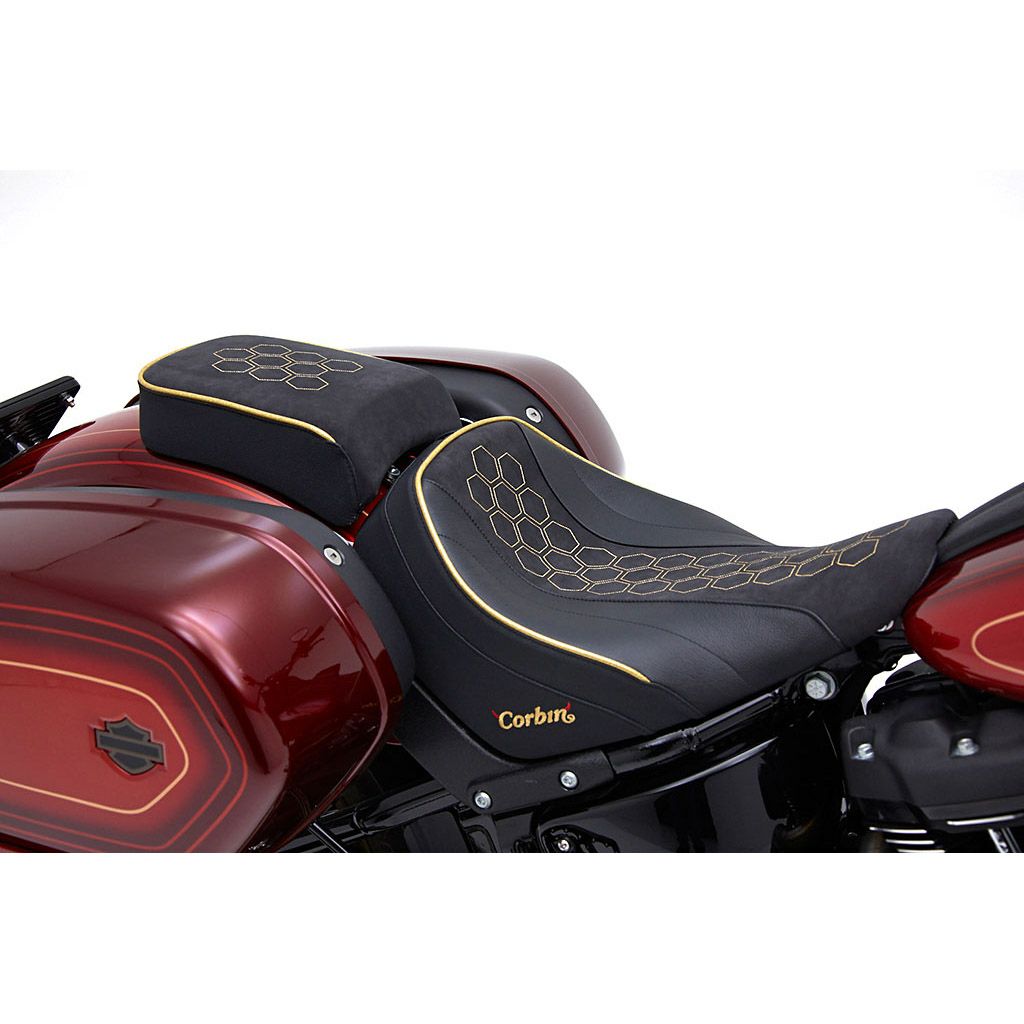 M8 ローライダー/S/ST、スポーツグライド クラシック・ソロシート (ヒート機能付)6