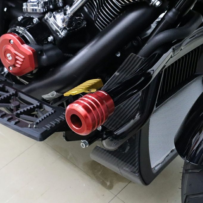 014以降 ツーリング、2018以降 ソフテイル 純正クラッシュバー用 アルミスライダー (レッド)