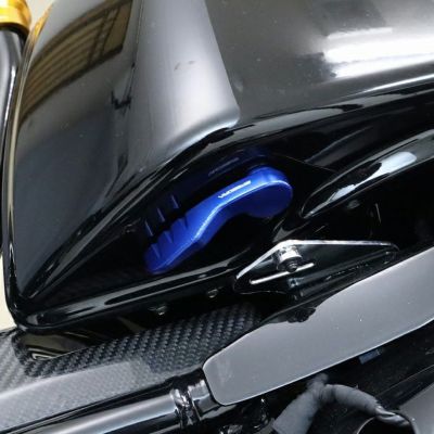 2014以降 ツーリング サドルバッグ ラッチレバー (ブルー) スピードラ