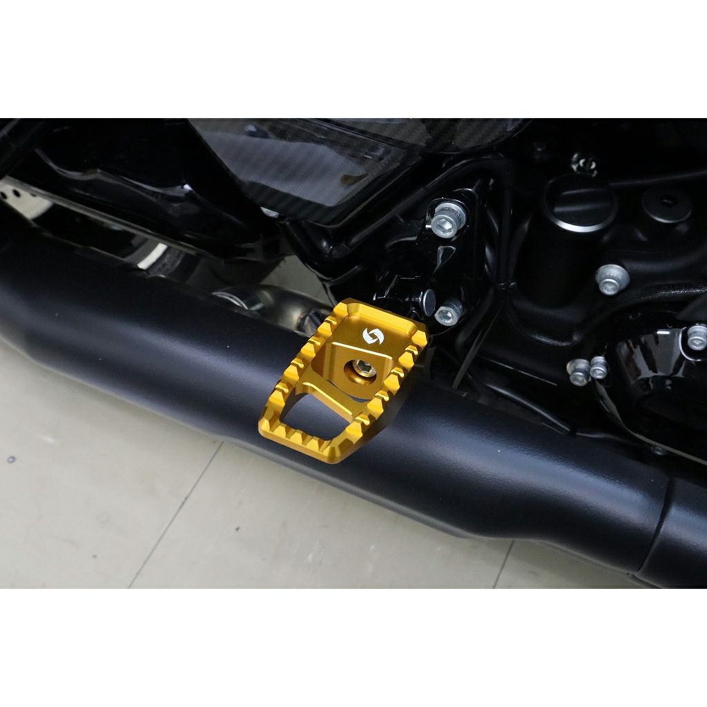 スポーツスター、ダイナ、ツーリング、ソフテイル アルミ削り出し フットペグ (ゴールド)1