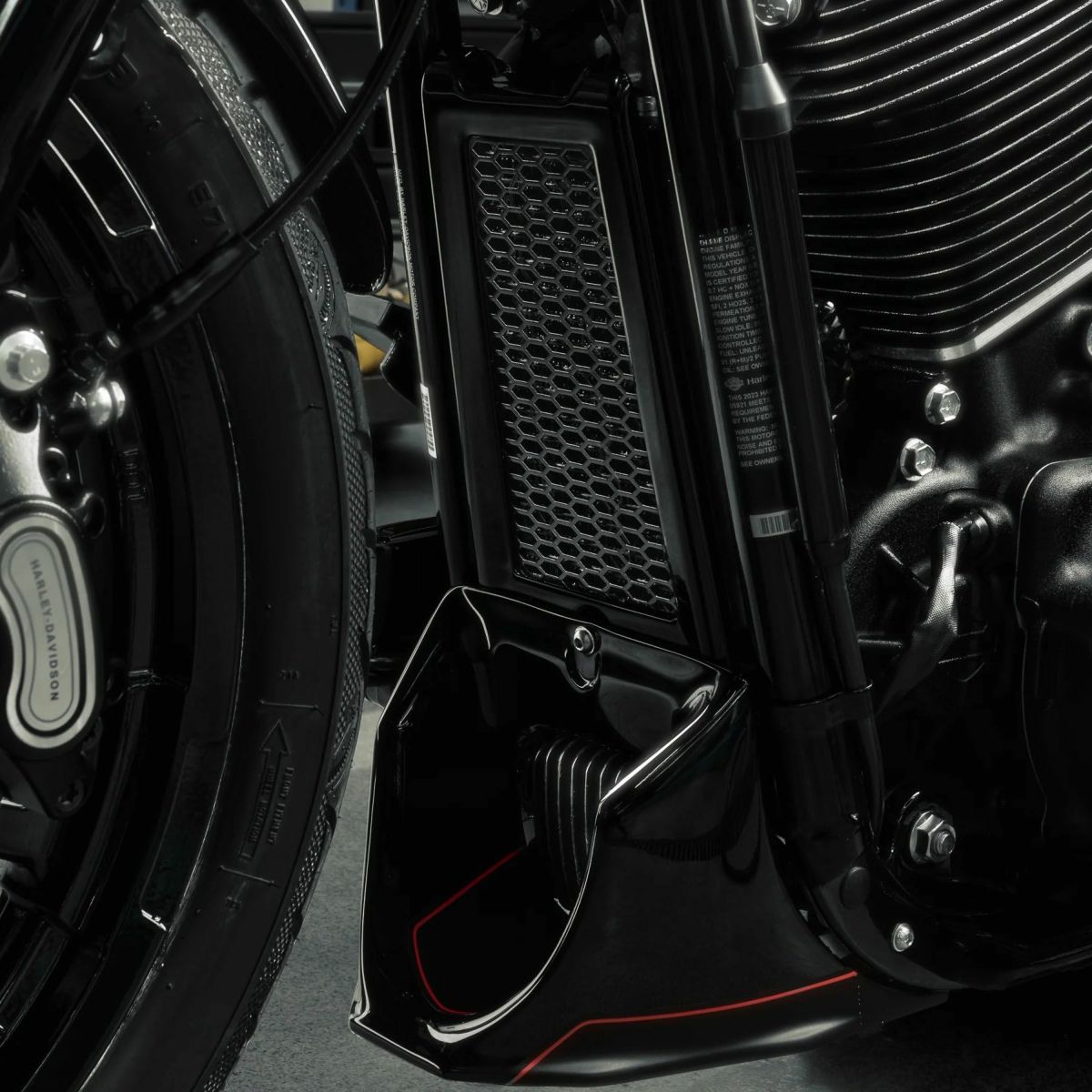 M8 ソフテイル アバント オイルクーラーガード