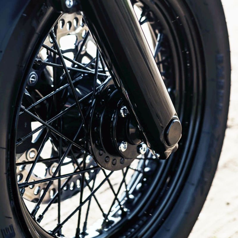  M8 ストリートボブ、ファットボーイ、スタンダード フロント ホイールスペーサー