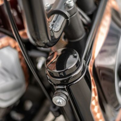 M8ヘリテイジクラシック、デラックス フロント フォークエンドキャップ キラーカスタム