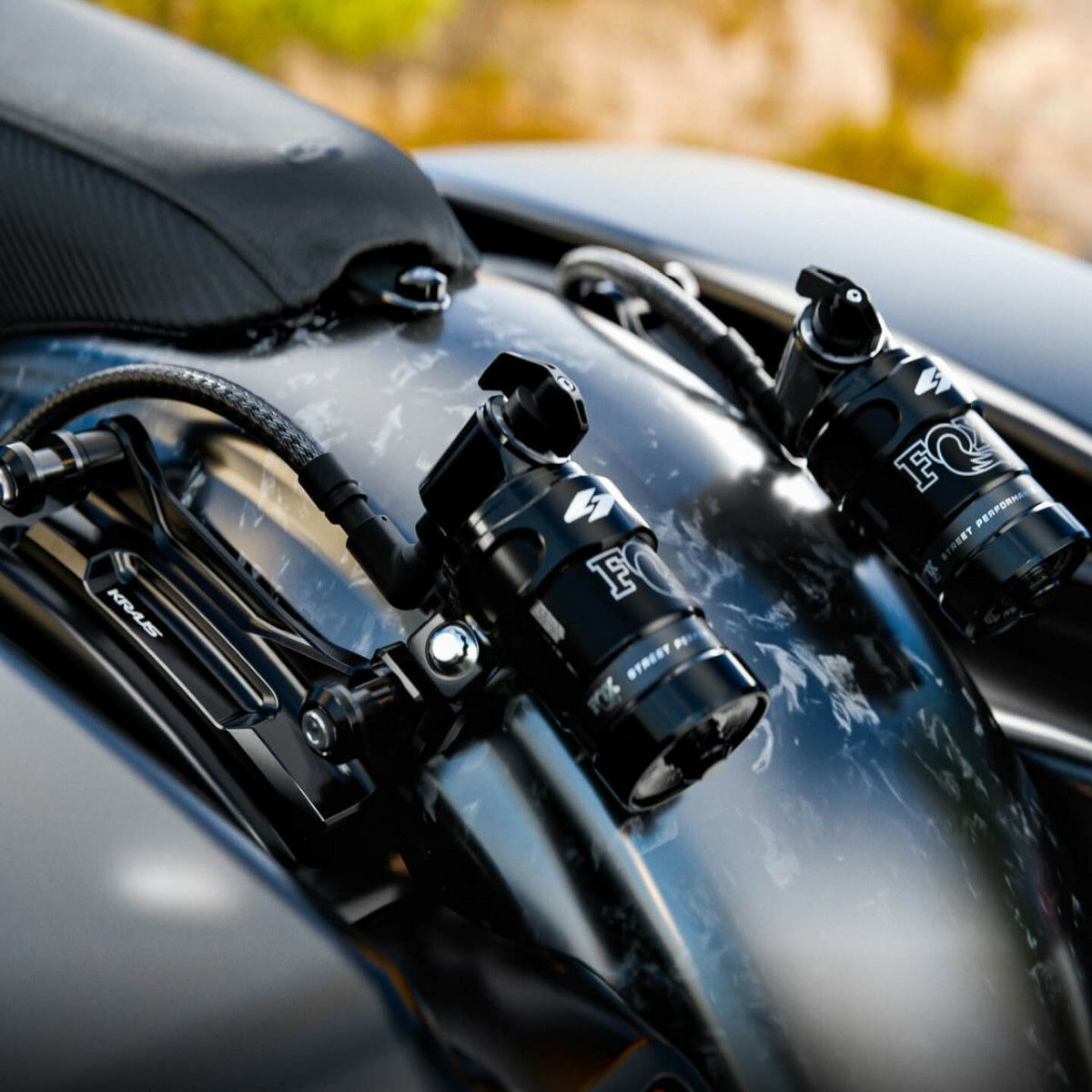 ツーリング QS3-QSR リモートリザーバー・リアサスペンション 13インチ スタンダード