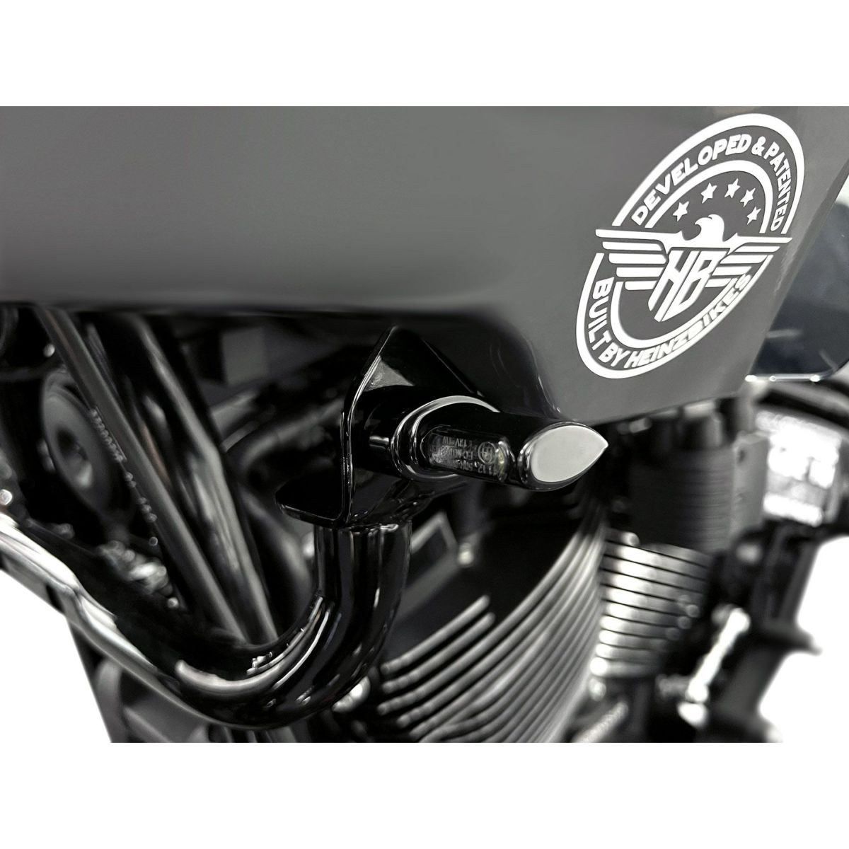  ローライダーST マイクロ・フロントウィンカー (ブラック)2